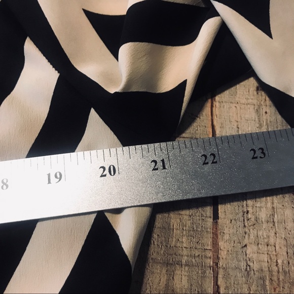 DizzyLizzy Collection Chevron Mini - Picture 8 of 8